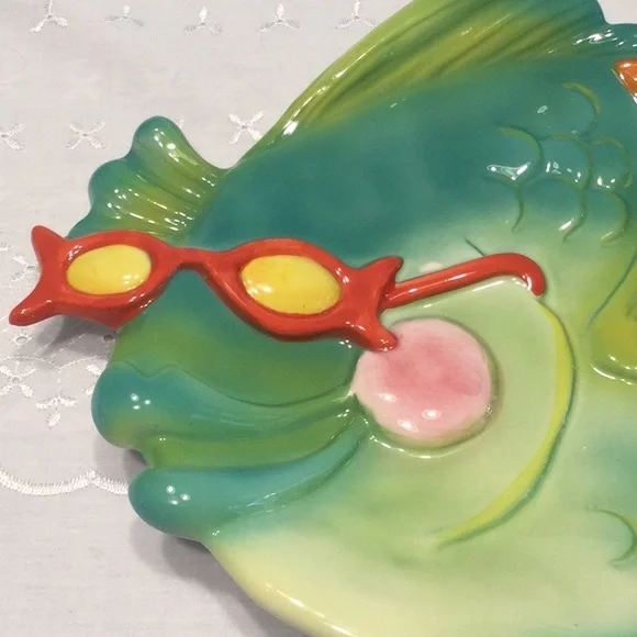 FIGI Colorful Tropical Fish Shaped Ceramic Dish Fish is wearing Sunglasses - Picture 2 of 5